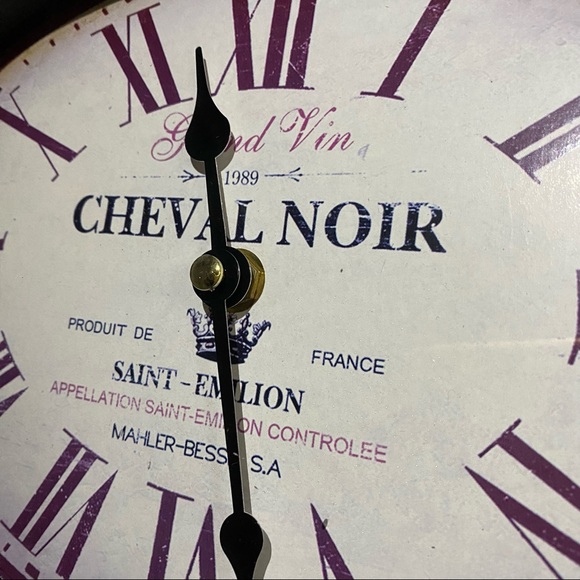 VINTAGE 1989 Cheval Noir Wine Clock NICE!! - Picture 11 of 11